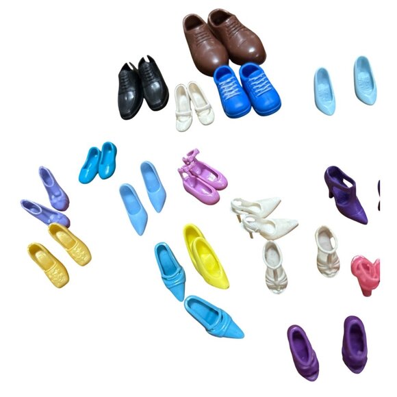 29-Pair Barbie & Ken Doll Shoe Collection - Picture 5 of 5